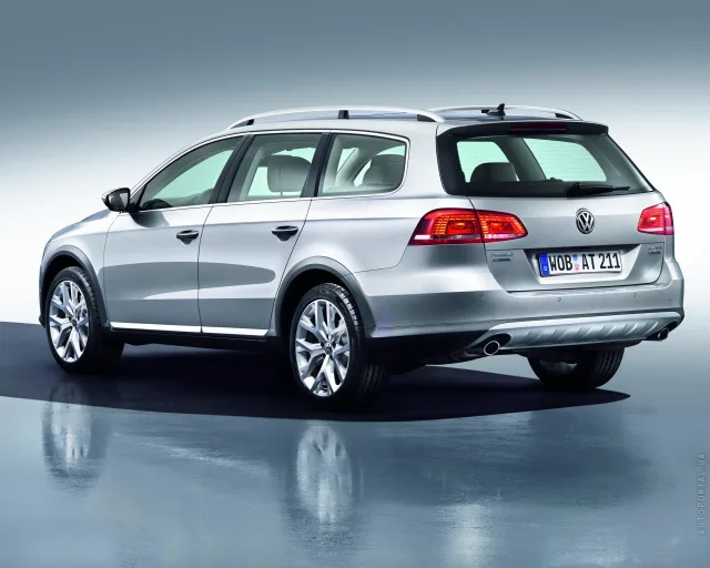 Volkswagen Passat Alltrack 2012 (Фольксваген Пассат Олтрек) универсал — 12