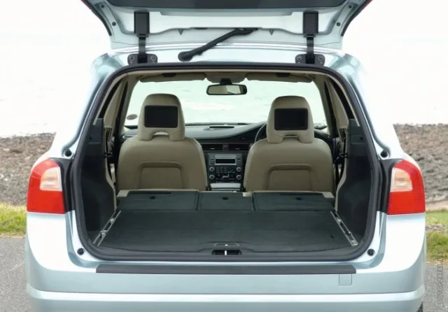 Volvo V70 2007 універсал — 15