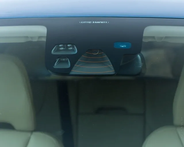 Volvo XC60 2008 кросовер — 9