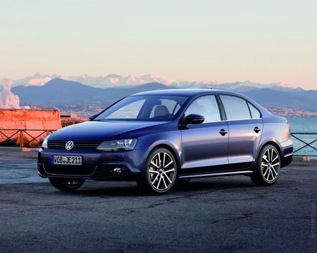 Volkswagen Jetta 2011 sedan — 24