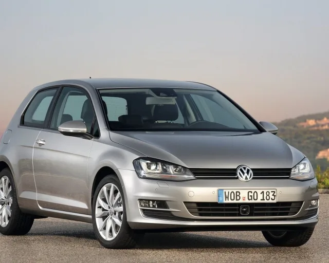 Volkswagen Golf VII 2012 3-дверний хетчбек — 19