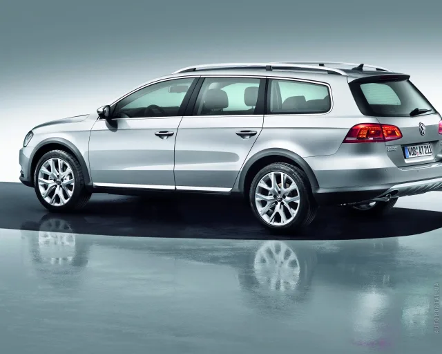 Volkswagen Passat Alltrack 2012 (Фольксваген Пассат Олтрек) универсал — 10