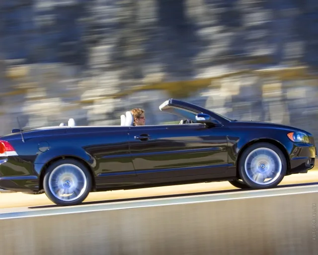 Volvo C70 2,4D AT Summum — 21