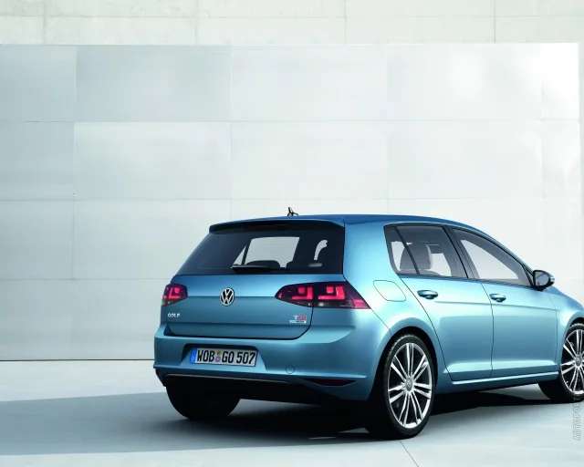 Volkswagen Golf VII 2012 (Фольксваген Гольф) 5-ти дверный хэтчбек — 11
