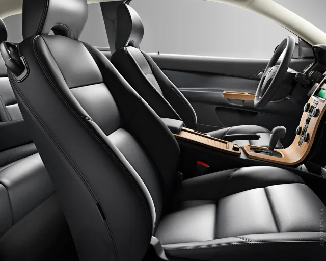 Volvo C30 2010 хетчбек — 7