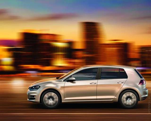 Volkswagen Golf VII 2012 (Фольксваген Гольф) 5-ти дверный хэтчбек — 12