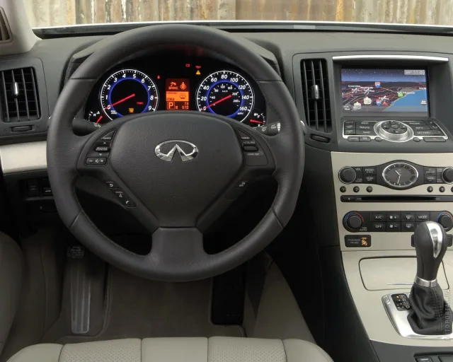 Infiniti G35 AT AWD Premium — 2