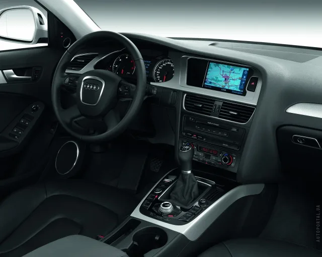 Audi A4 2008 седан — 6
