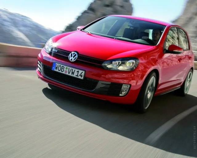 Volkswagen Golf GTI 2009 (Фольксваген Гольф ГТИ) хэтчбек — 16