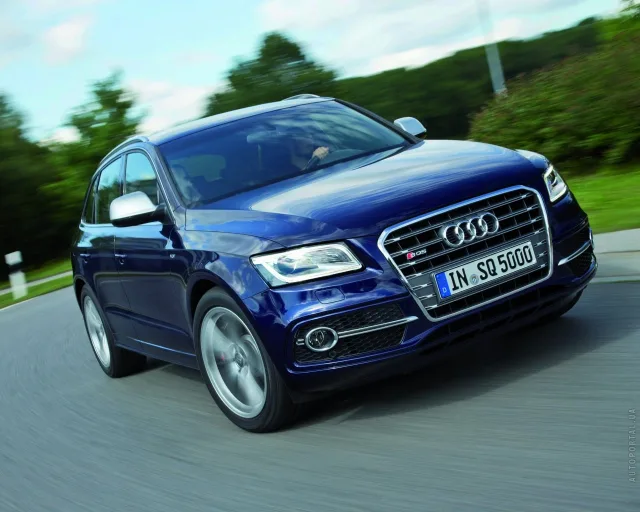 Audi SQ5 2013 кросовер — 2