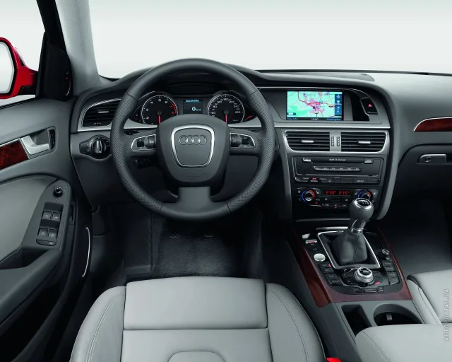 Audi A4 2008 седан — 5