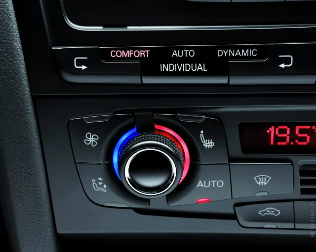 Audi A4 2008 седан — 13
