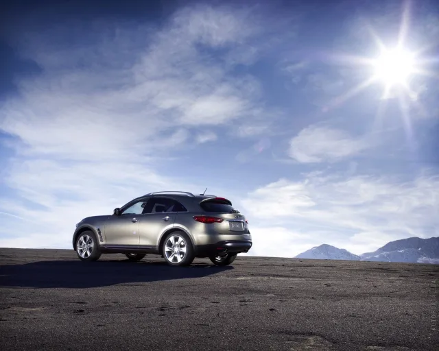 Infiniti FX crossover — 22