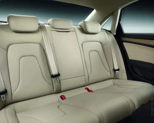 Audi A4 2012 (Ауди А4) седан — 9