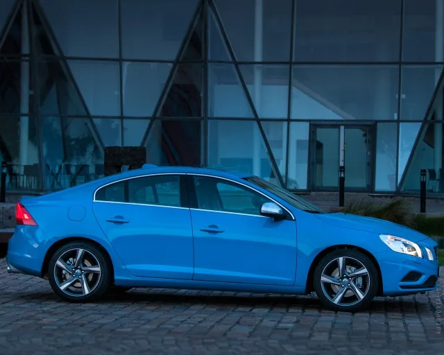 Volvo S60 2013 (Вольво C60) седан — 12
