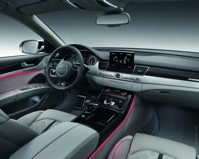 Audi S8 2013 4.0 AT — 2