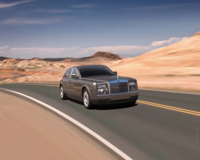 Rolls-Royce Phantom 6.7 AT — 16