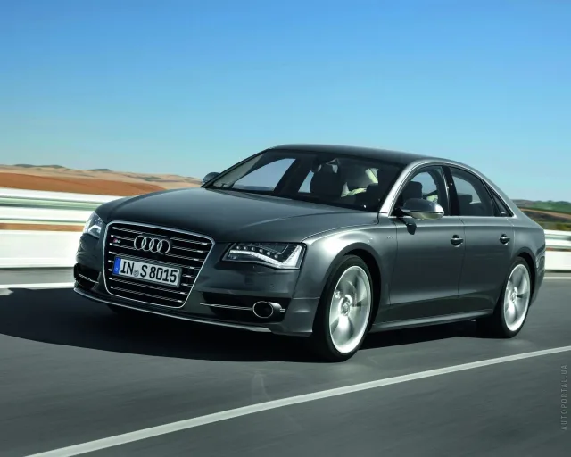 Audi S8 2013 4.0 AT — 19
