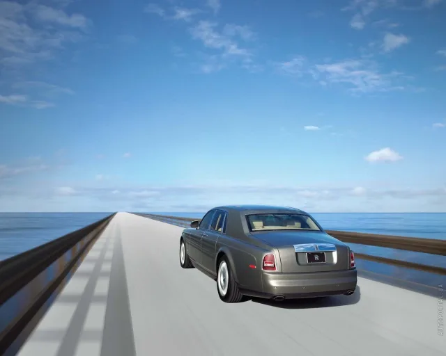 Rolls-Royce Phantom 6.7 AT — 23