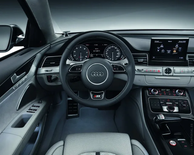 Audi S8 2013 4.0 AT — 9