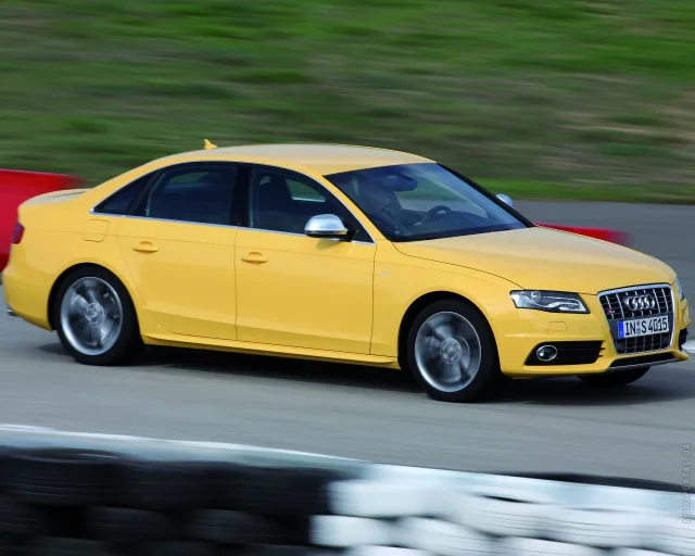 Audi S4 2009 sedan — 16