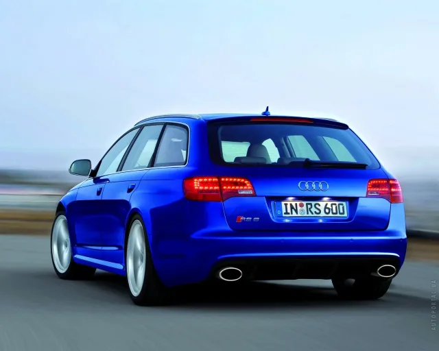 Audi RS6 Avant 2009 універсал — 18