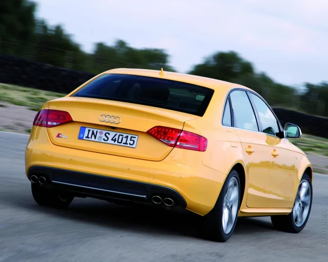 Audi S4 2009 sedan — 25