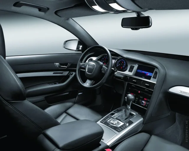 Audi S6 5.2 AT — 10