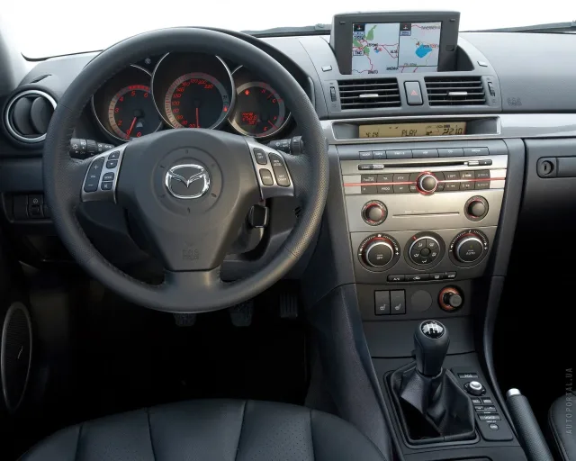Mazda 3 2003 (Мазда 3) седан — 12