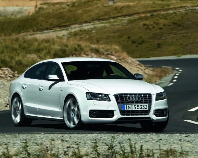 Audi S5 Sportback 2008 хетчбек — 9