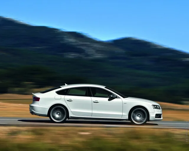 Audi S5 Sportback 2008 хетчбек — 17