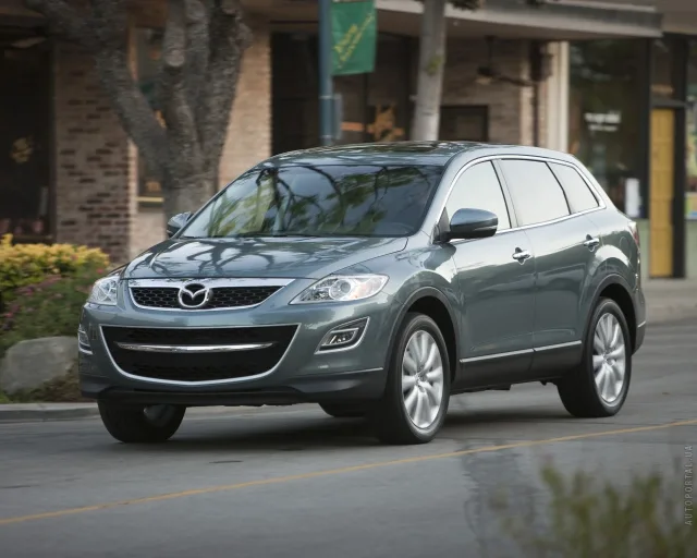 Mazda CX-9 2010 кросовер — 17