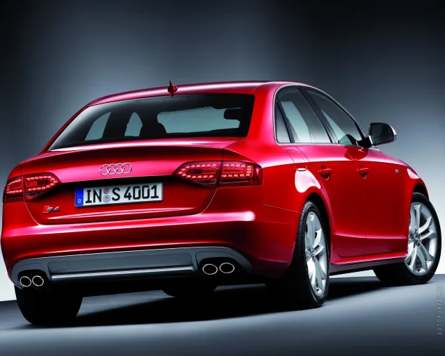 Audi S4 2009 sedan — 23