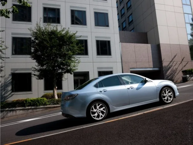 Mazda 6 2010 седан — 8