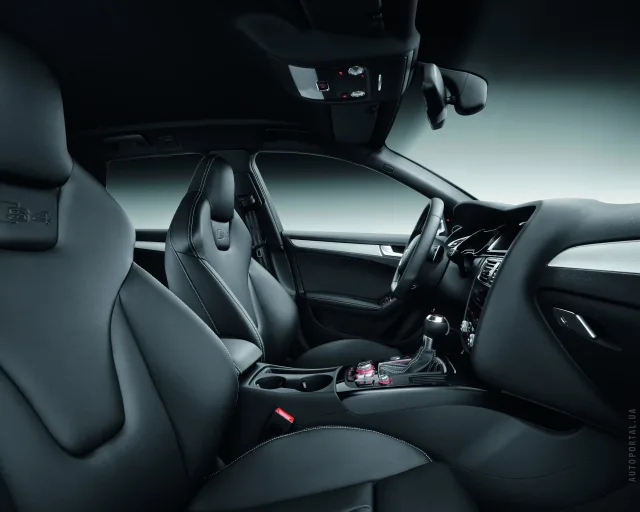 Audi S4 Avant 2012 station wagon — 6