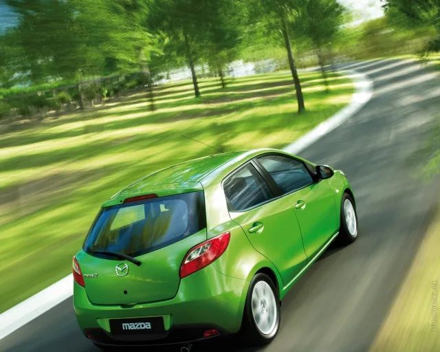 Mazda 2 2007 hatchback — 23