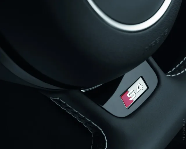 Audi S4 Avant 2012 station wagon — 7