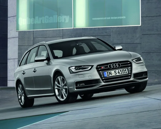 Audi S4 Avant 2012 station wagon — 15