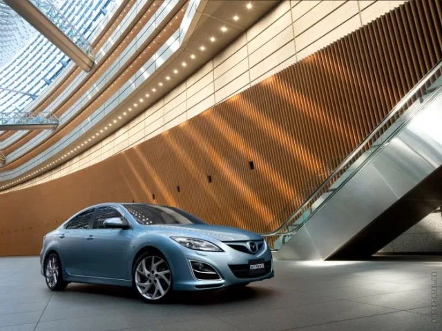 Mazda 6 2010 седан — 7