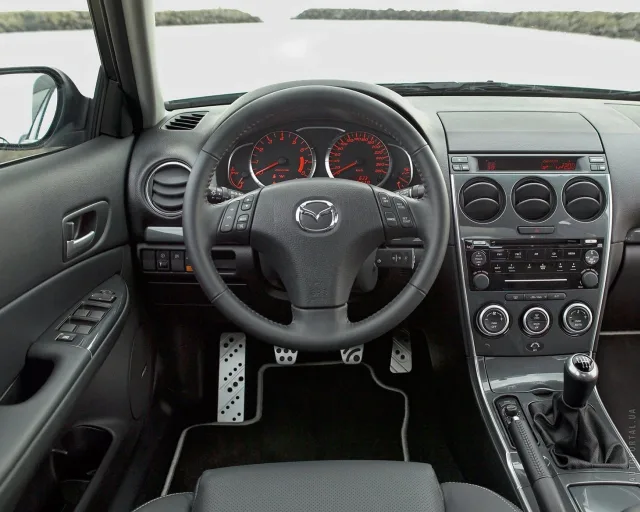 Mazda 6 MPS седан — 6