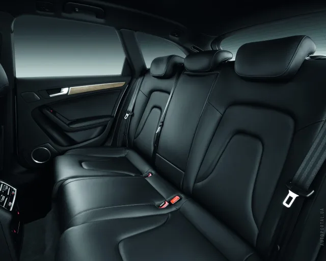 Audi A4 allroad 2012 station wagon — 2