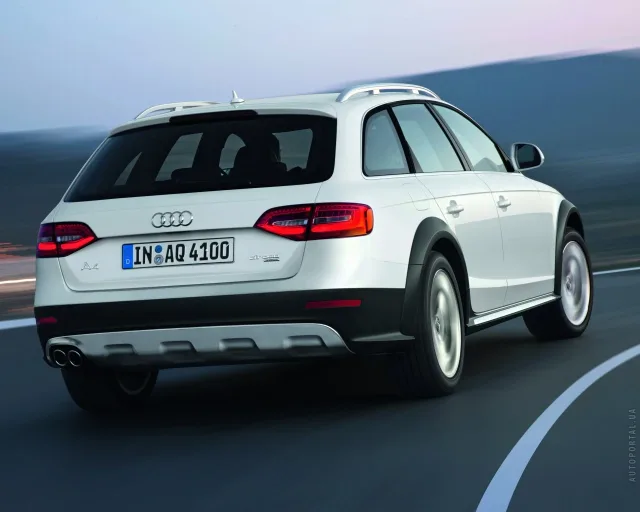 Audi A4 allroad 2012 station wagon — 18