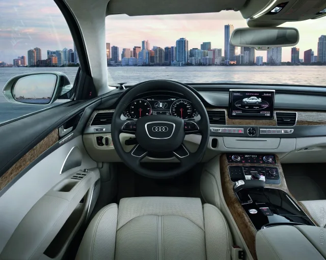 Audi A8 2010 седан — 19