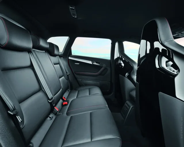 Audi RS3 Sportback 2010 (Ауди РС3 Спортбэк) хэтчбек — 8