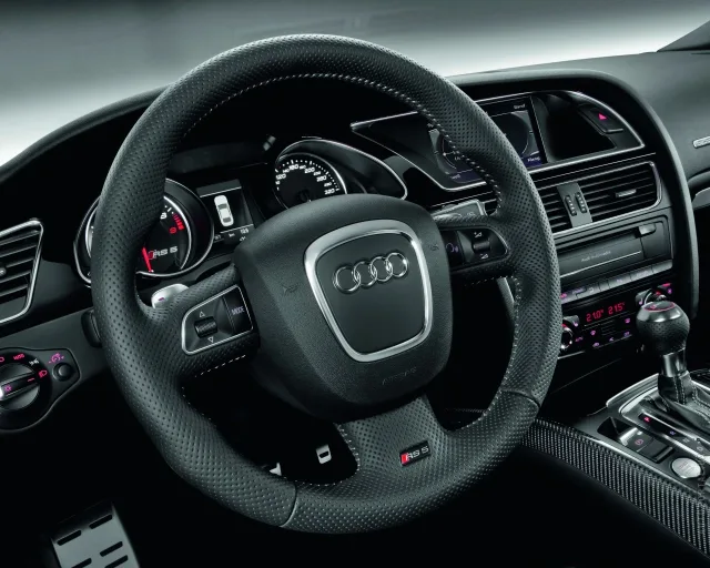 Audi RS5 2009 купе — 10