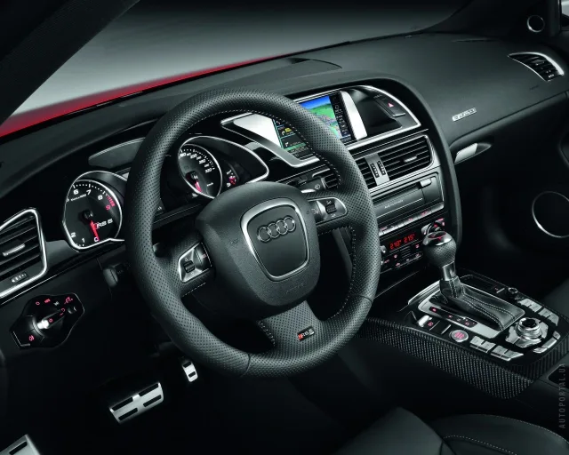 Audi RS5 2009 купе — 11