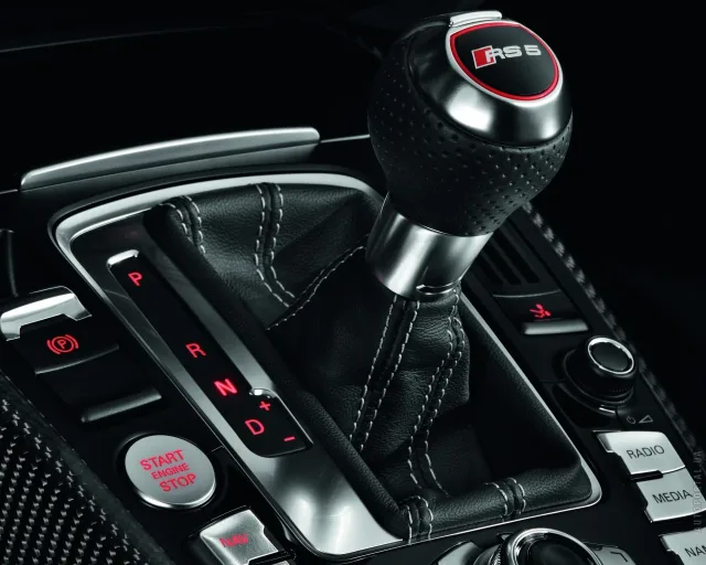 Audi RS5 2009 купе — 8