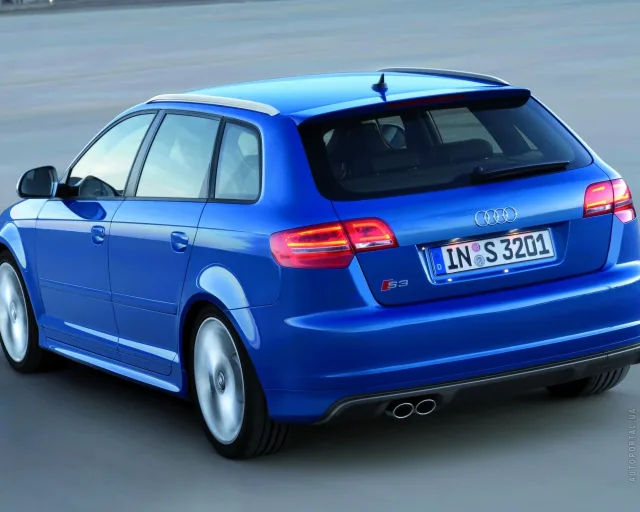 Audi S3 Sportback 2012 хетчбек — 13