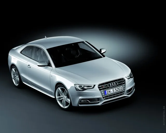Audi S5 2012 купе — 12