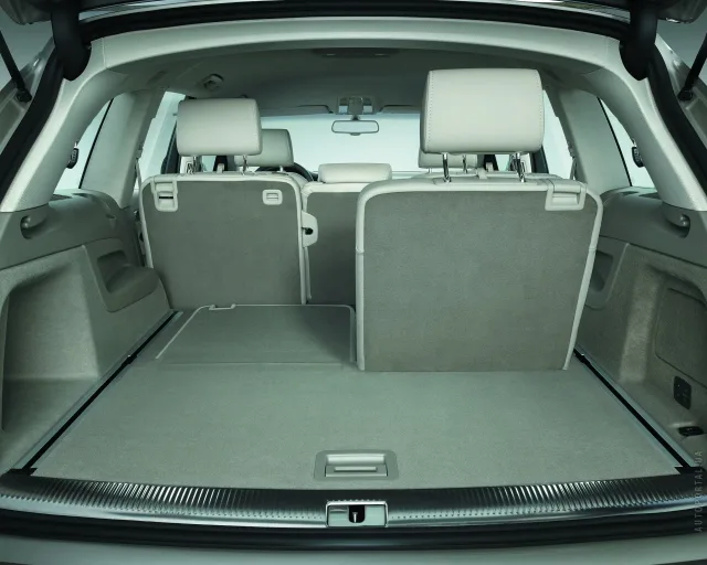 Audi Q7 2006 кросовер — 6
